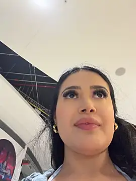 Sara_fun stripchat live cam model