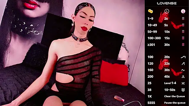 EVILCHERRIES_S7 stripchat live cam model