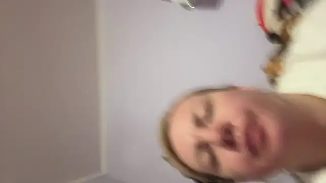 Oksi494 stripchat live cam model