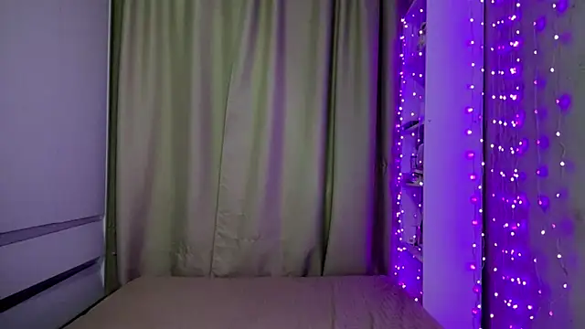 TaisiaBrunch stripchat live cam model