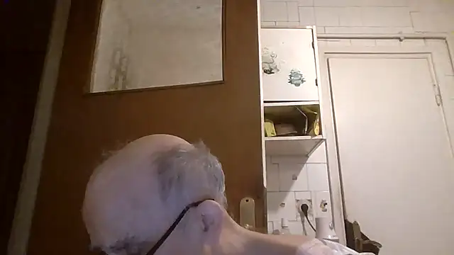 mariusica1@xh stripchat live cam model