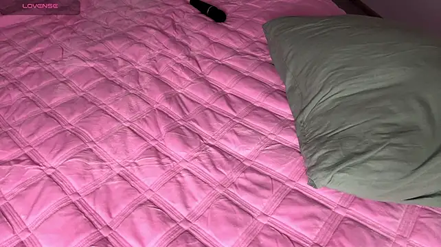 MarshaTeaff stripchat live cam model