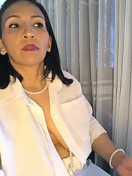 Mrsvictoriaaa stripchat live cam model