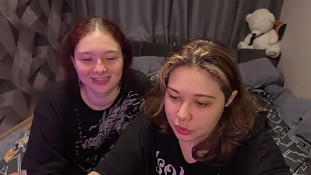 LunarCouple_ stripchat live cam model