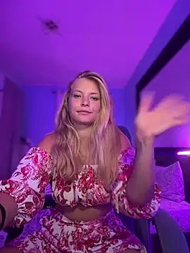 AnastasiaAniess stripchat live cam model