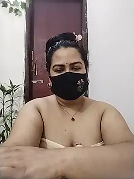 Star--Girl stripchat live cam model