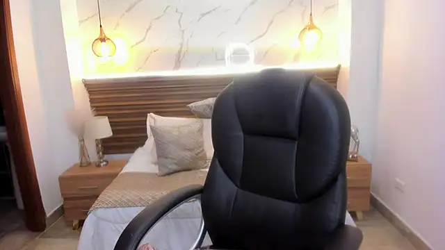 amber_willow stripchat live cam model