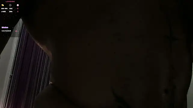OliverSport stripchat live cam model