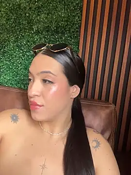 ArianaBlum stripchat live cam model