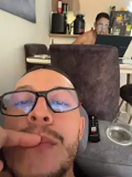 StylerAroon stripchat live cam model