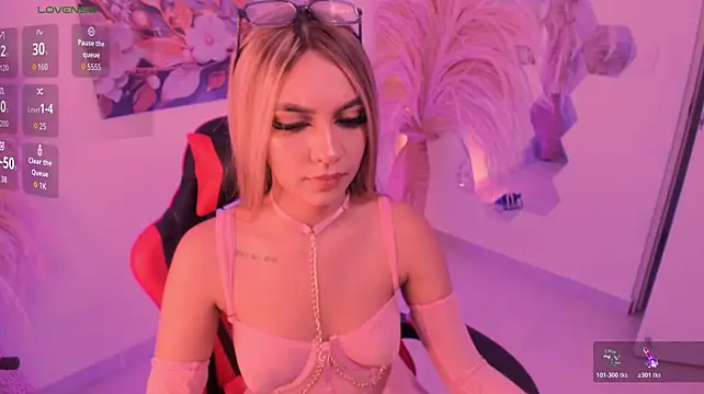 Alahiaa_ stripchat live cam model