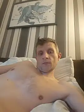 BigDmasked stripchat live cam model