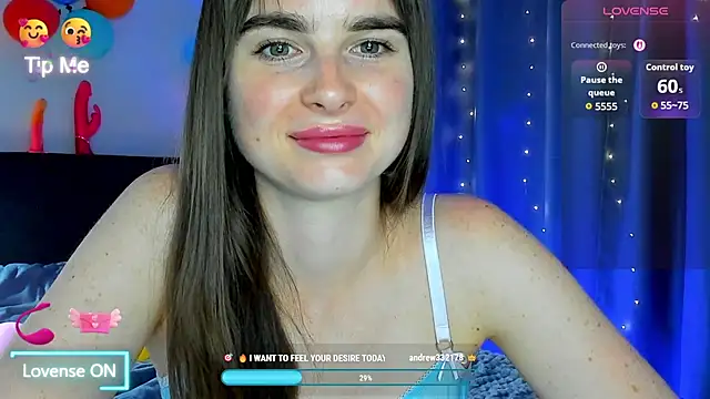 megann_fox2 stripchat live cam model