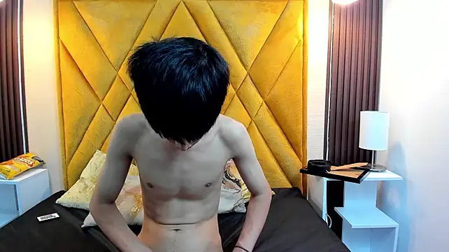 MikeHunteer stripchat live cam model