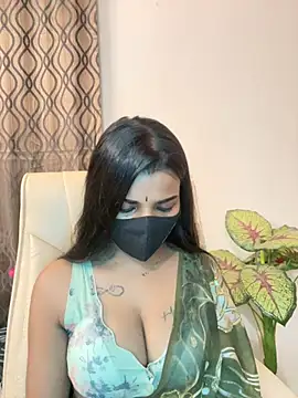 its_ur_flora stripchat live cam model
