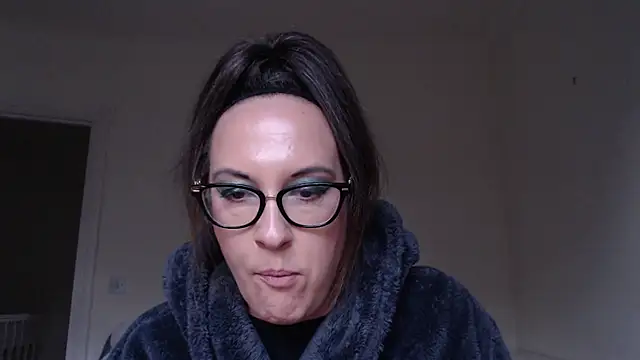Humiliatrixxxx stripchat live cam model