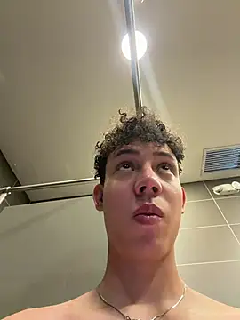 yoursexyjose stripchat live cam model