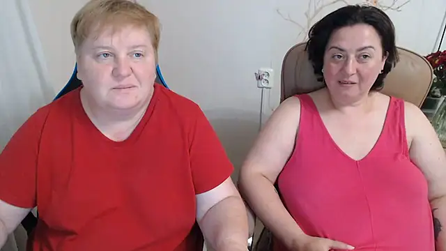 Lindy-Jeanie stripchat live cam model