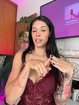 SiennaLuvs stripchat live cam model