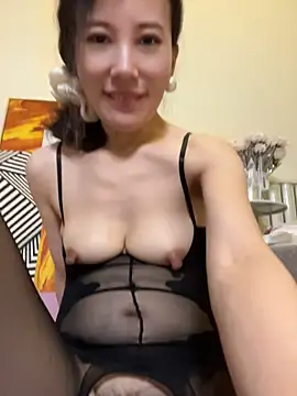 xiaotaotutu103 stripchat live cam model