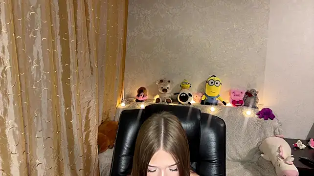 urcutiebunnyy stripchat live cam model
