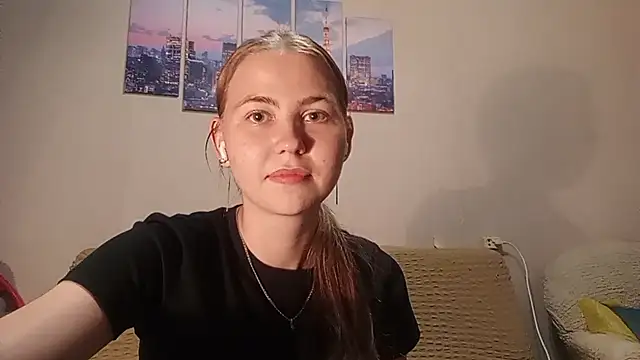 AnnettaHosaka stripchat live cam model