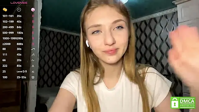 AveryBerkson stripchat live cam model