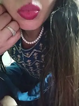 Noor_Darliing stripchat live cam model