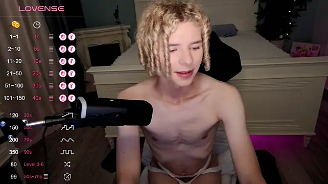 Kudi_Minnt stripchat live cam model