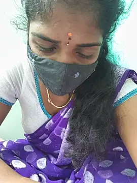 Tamil-yalini stripchat live cam model