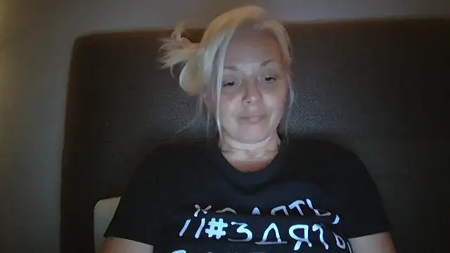 Linsy_Kim stripchat live cam model