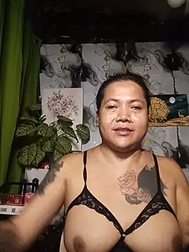 TabooSHOWgirl18 stripchat live cam model