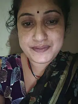 Rayal_bhabi stripchat live cam model