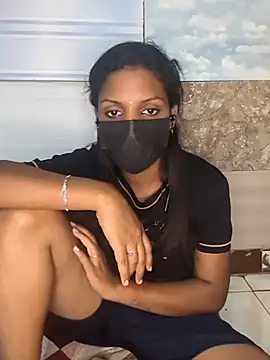 tamil_Riya143 stripchat live cam model