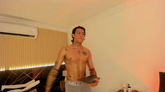 Damian_romanoff_ stripchat live cam model