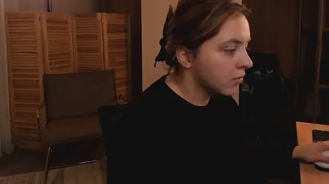 Bubbles_Luna stripchat live cam model