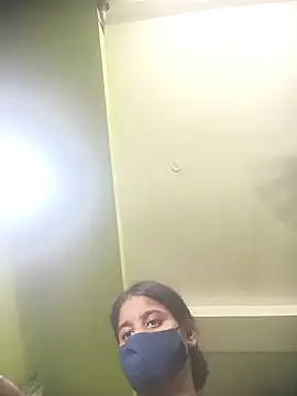 Pinkyjii stripchat live cam model