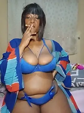 HoeBusty stripchat live cam model