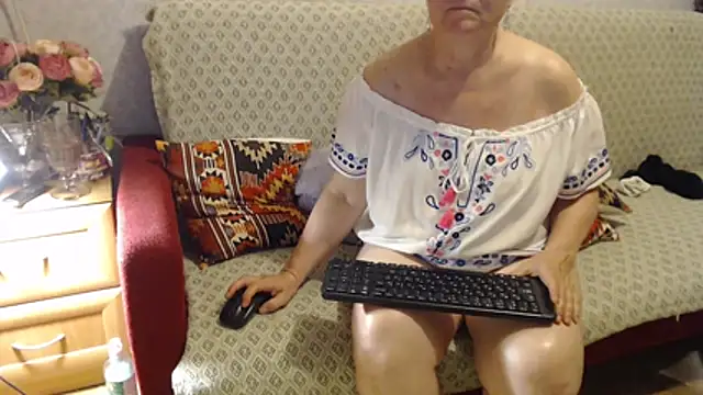 zarinafonliberman stripchat live cam model