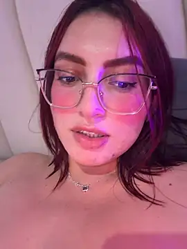 VioletPearson stripchat live cam model