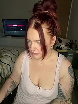 CurvyGirlMyla stripchat live cam model