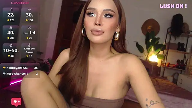 LooveLolitaa69 stripchat live cam model