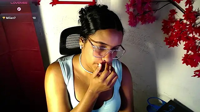 chleo_rosse stripchat live cam model