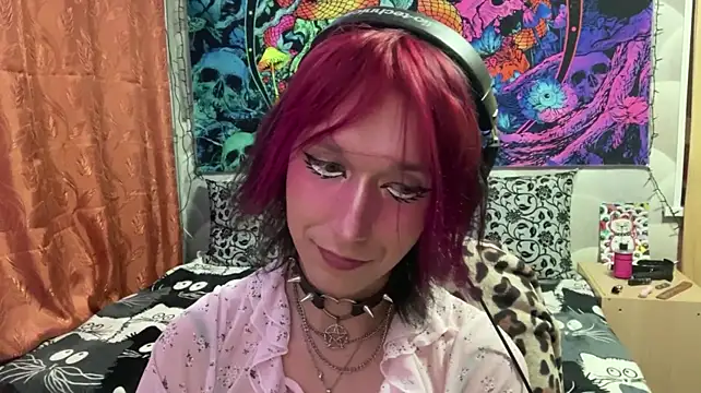 Reboot_F5 stripchat live cam model