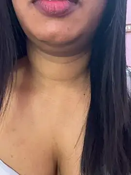 Tamil_Maaya stripchat live cam model