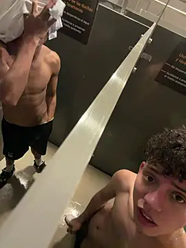 yoursexyjose stripchat live cam model