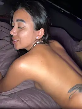 Elettra06 stripchat live cam model