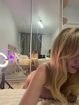 VelvetVabe stripchat live cam model