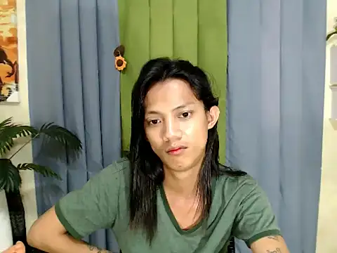 XwildCUcumberX stripchat live cam model