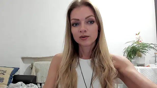 Severina7 stripchat live cam model